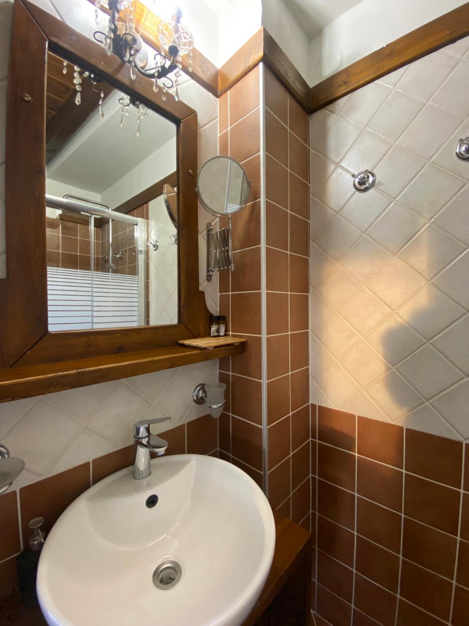 אראחובה Guesthouse Katafygio מראה חיצוני תמונה