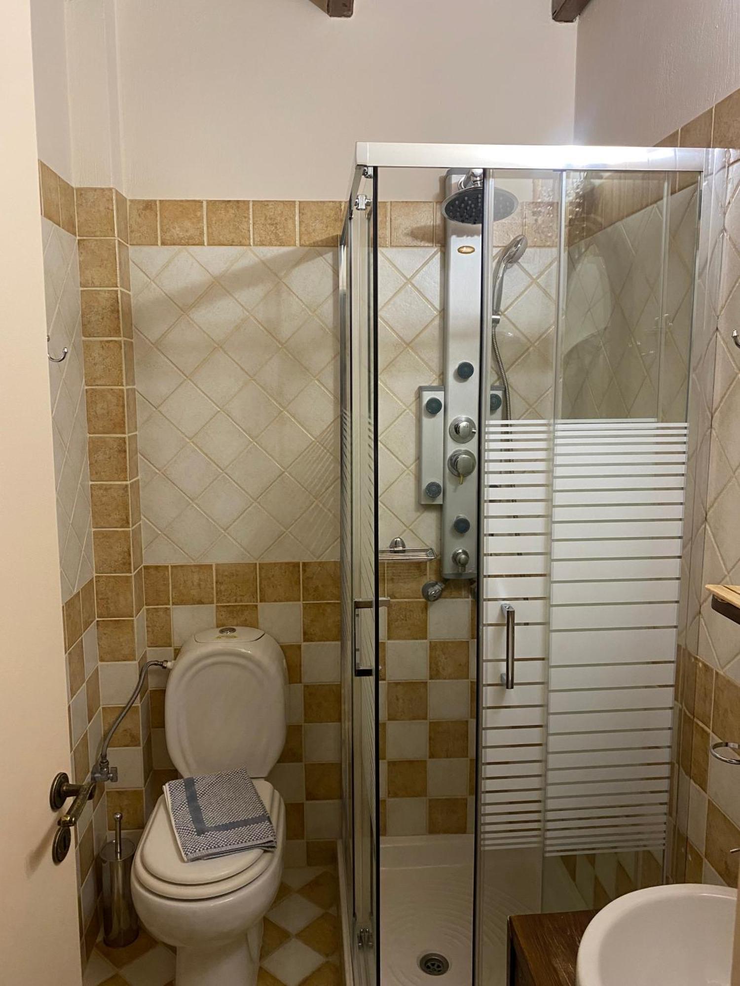 אראחובה Guesthouse Katafygio מראה חיצוני תמונה